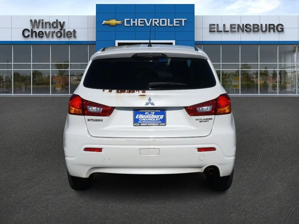 2011 Mitsubishi Outlander Sport ES - Photo 6