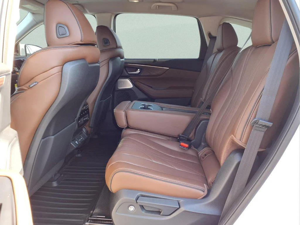 New 2026 Platinum White Pearl Acura Advance Package image 10
