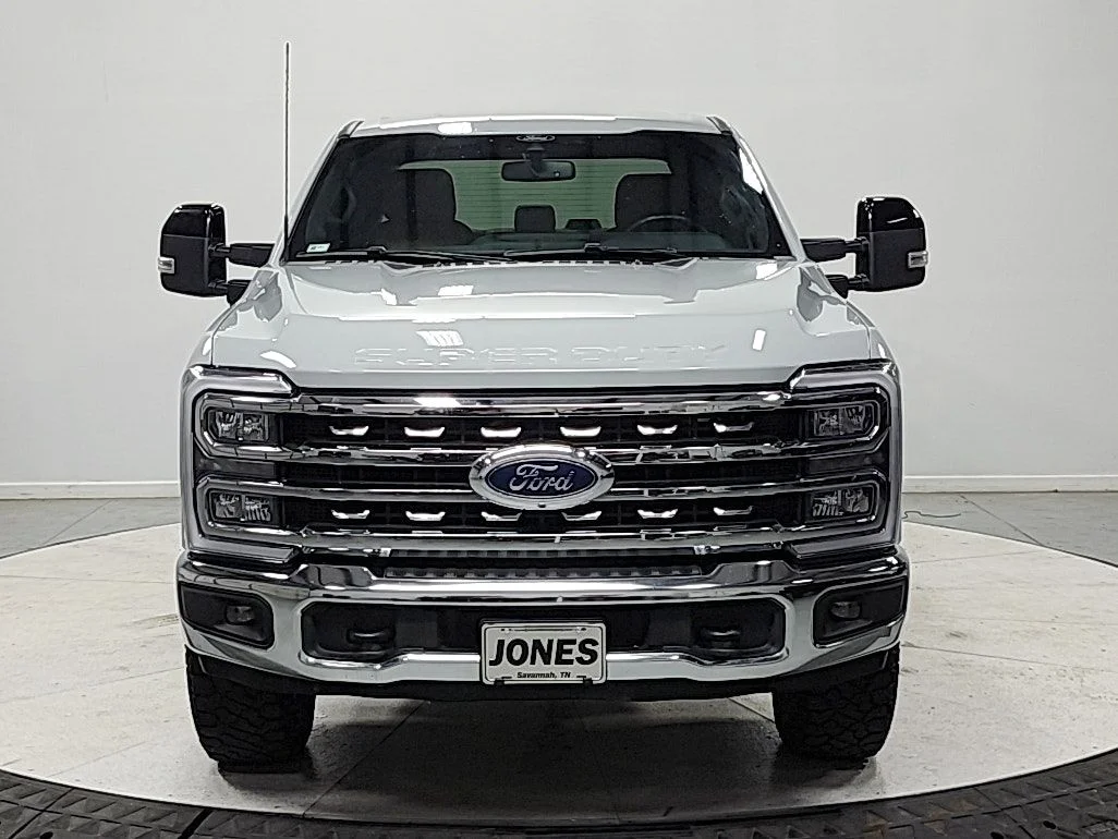 Used 2025 White Ford Lariat image 2