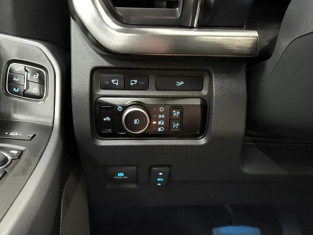Used 2024 White Ford Lariat image 42