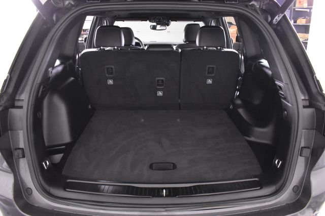 Used 2023 Gray Jeep Altitude X image 18