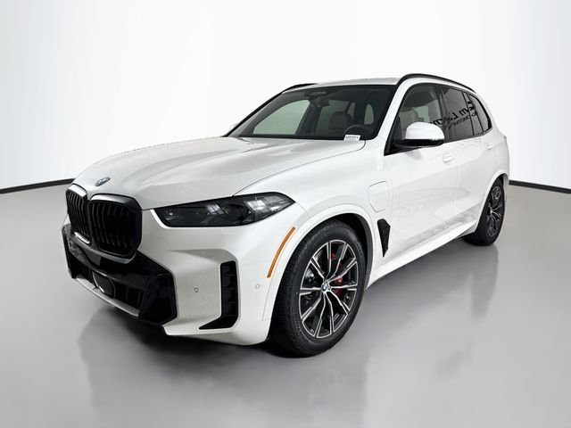 Used 2026 White Metallic BMW xDrive50e image 3