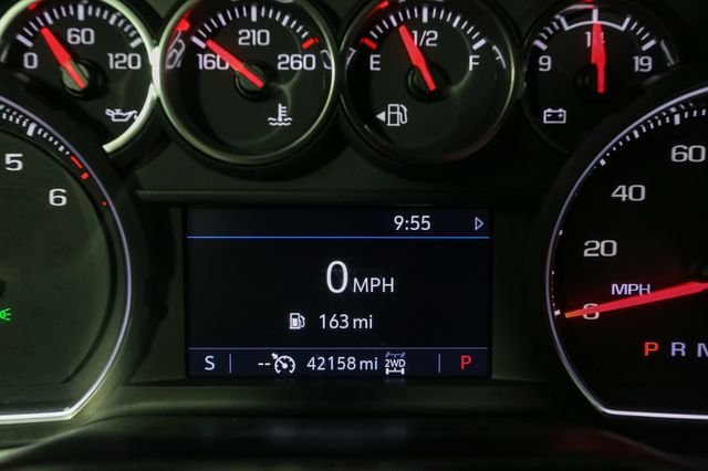 Used 2021 Gray Chevrolet LT image 28