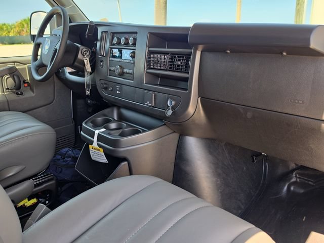 2026 Chevrolet Express Cargo Work Van - Photo 9