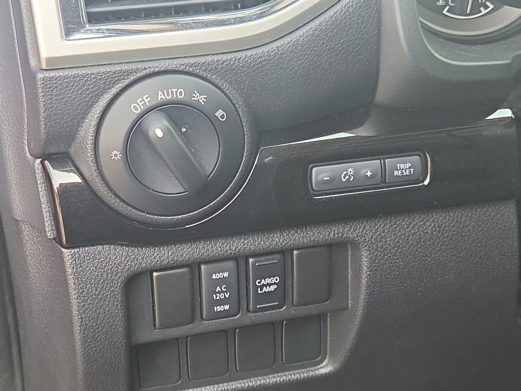 Used 2018 Red Nissan SV image 11