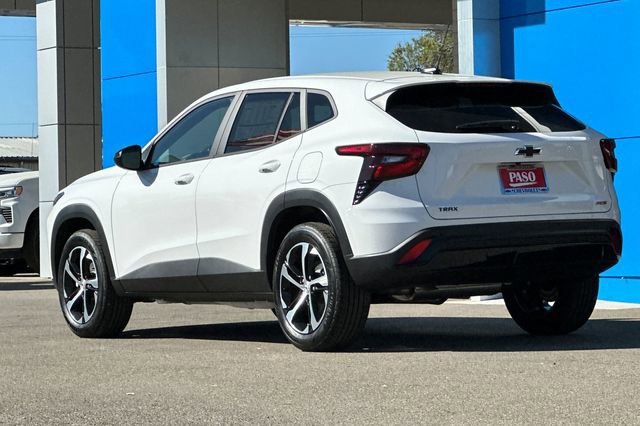 2026 Chevrolet Trax RS - Photo 8