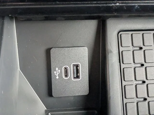New 2026 Carbonized Gray Metallic Ford Platinum image 60