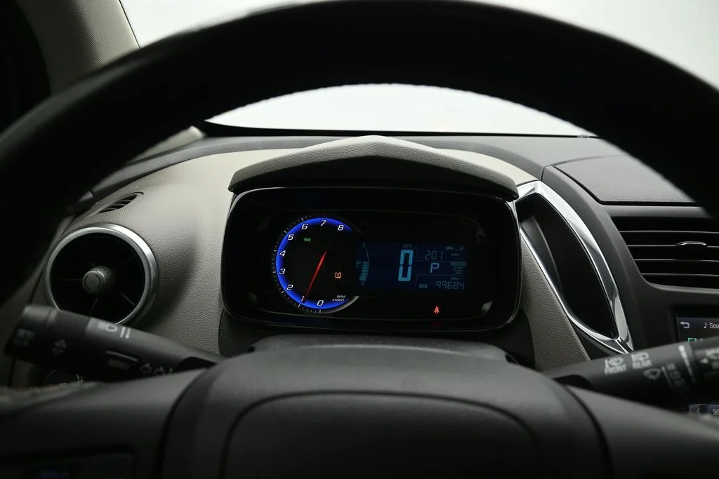 Used 2016 Summit White Chevrolet LTZ image 23