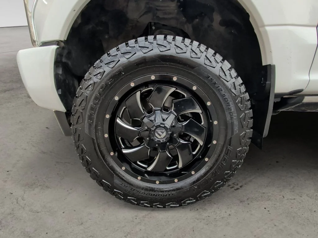 Used 2017 White Ford Platinum image 14