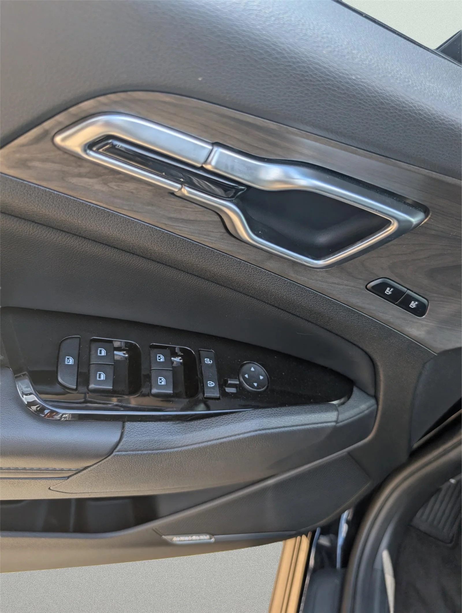 Used 2024 Ebony Black Kia X-Pro image 11