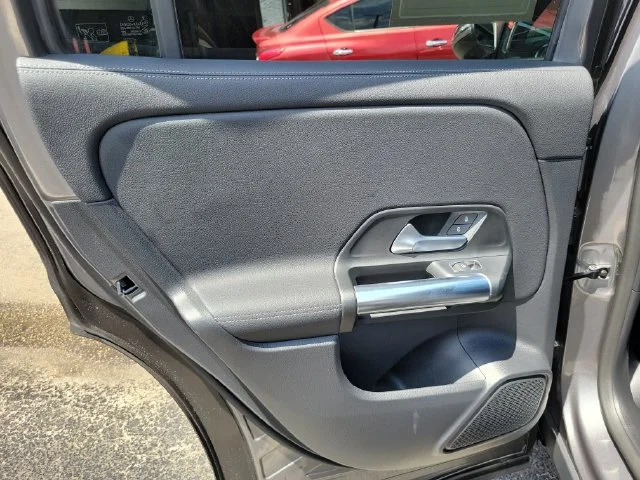 Used 2023 Gray Mercedes-Benz GLA 250 image 11