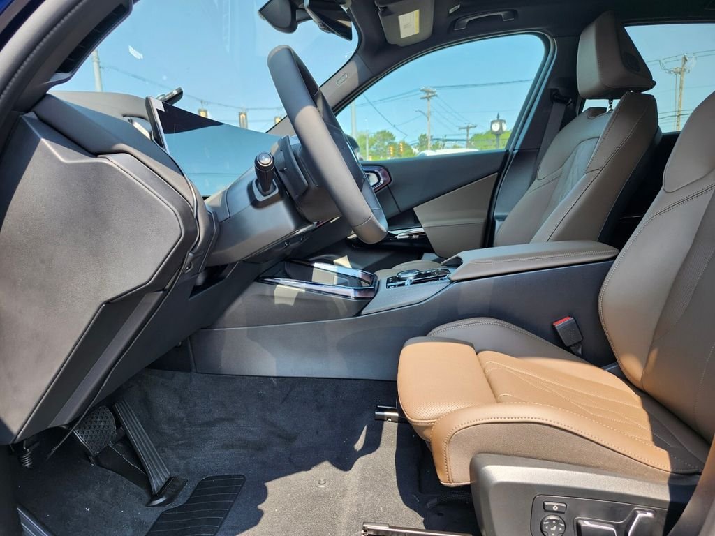 New 2026 Blue BMW 30 xDrive image 17