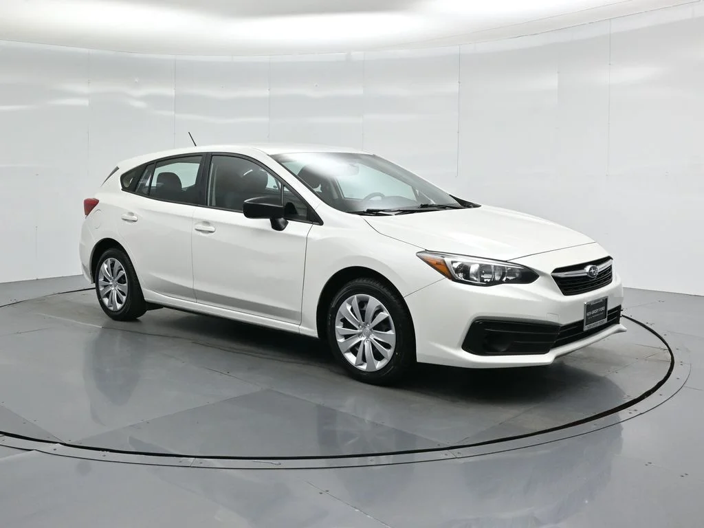 Used 2021 White Subaru Base image 17