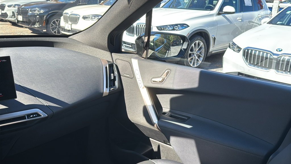 Used 2024 Dark Graphite Metallic BMW xDrive50 image 26