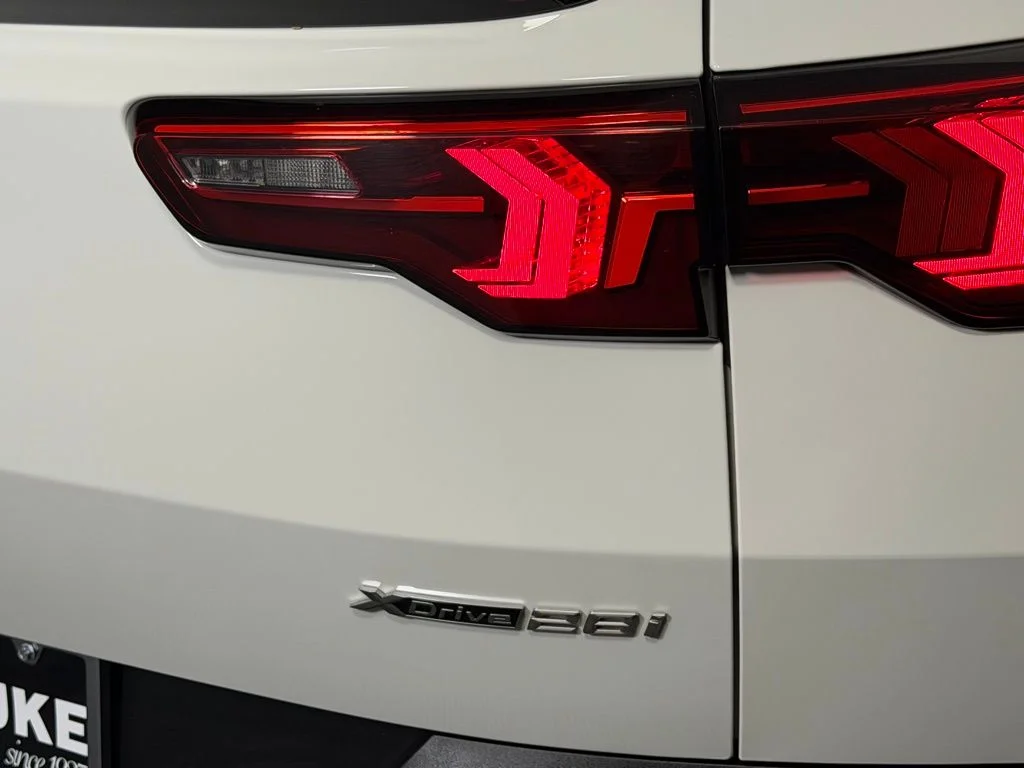 Certified Used 2025 White BMW xDrive28i image 13