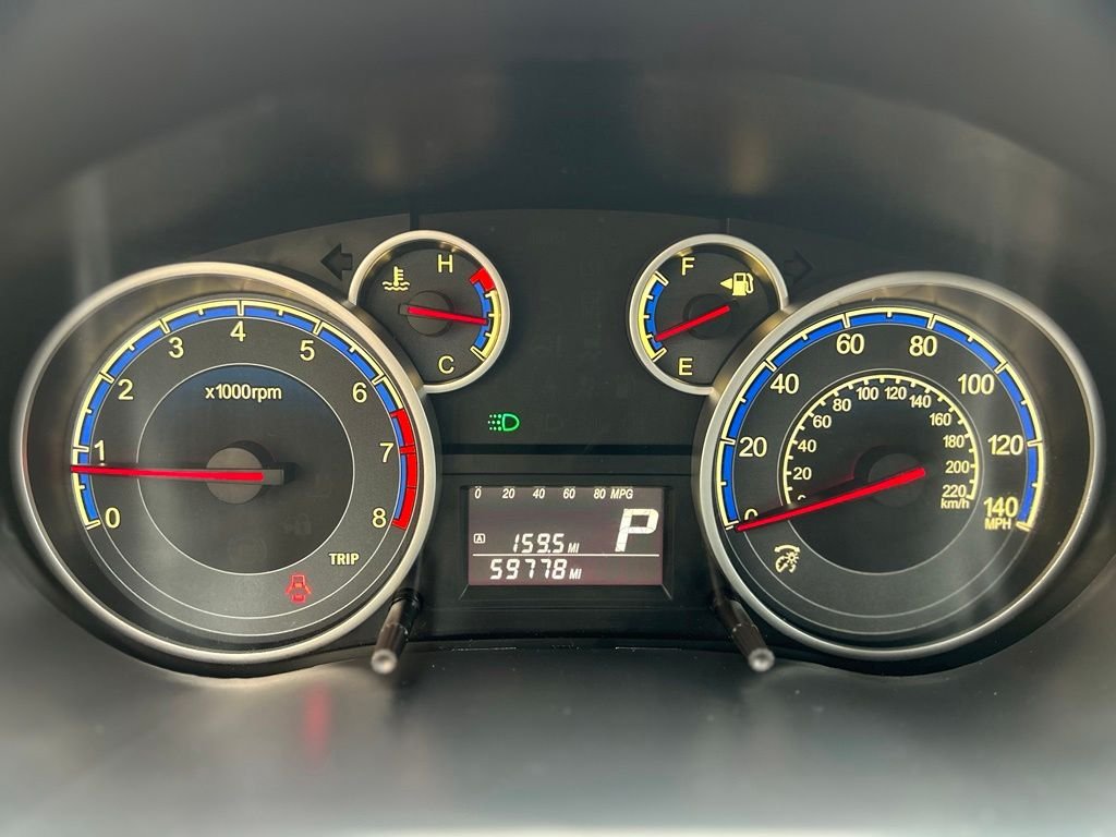 Used 2011 Silver Suzuki Premium image 24
