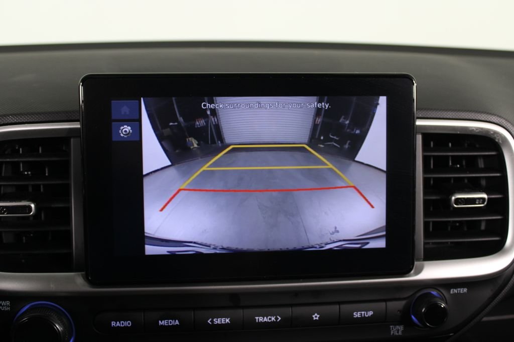 Certified Used 2024 White Hyundai SE image 27