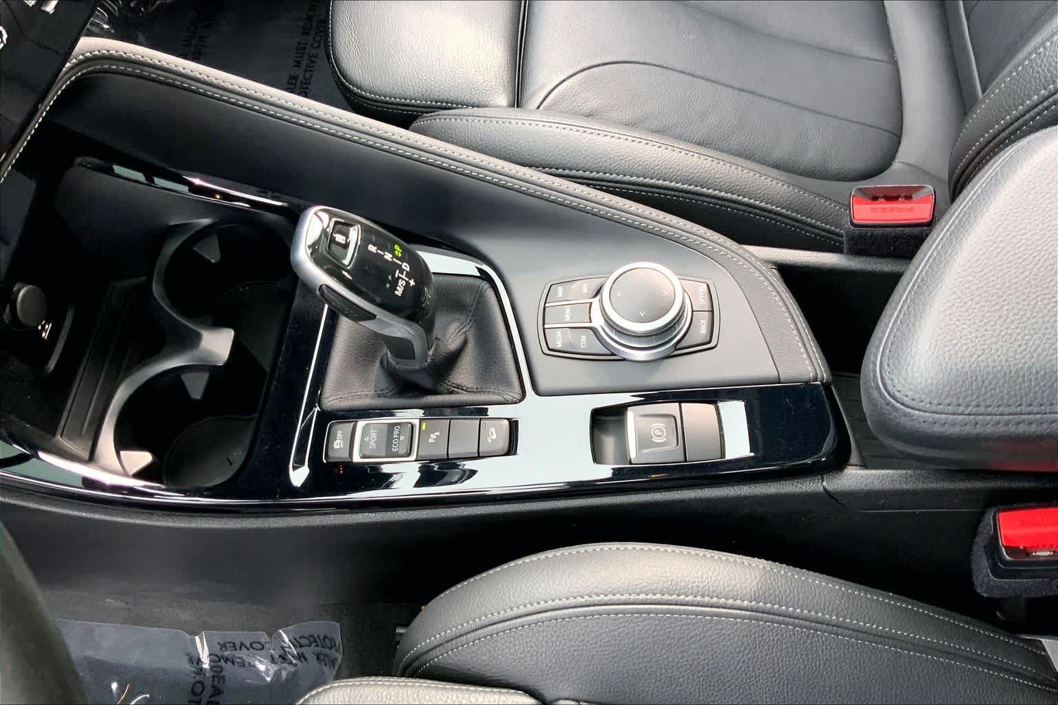 Used 2021 Black Sapphire Metallic BMW xDrive28i image 16