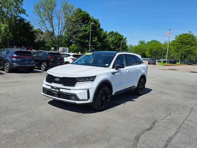 Used 2021 White Kia SX image 4