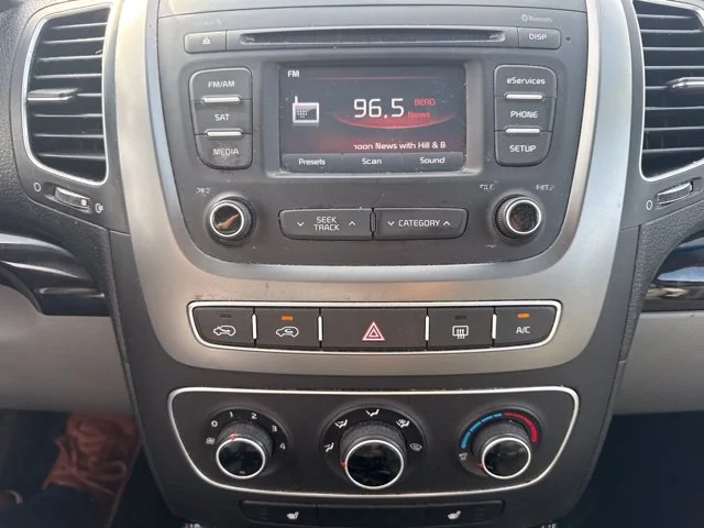 Used 2015 Black Kia LX image 11