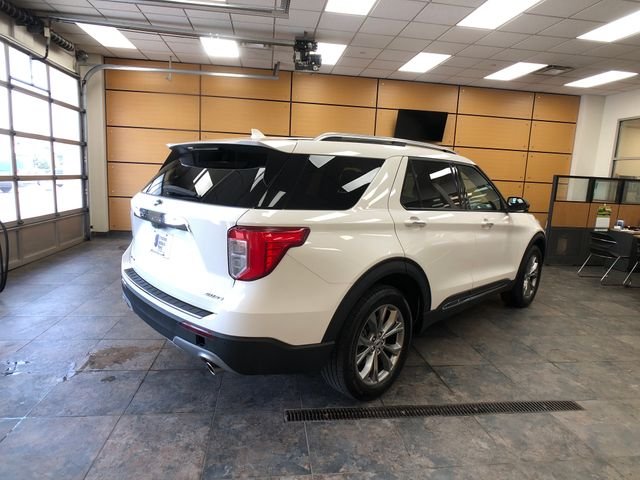 Certified Used 2022 White Metallic Ford Limited image 7