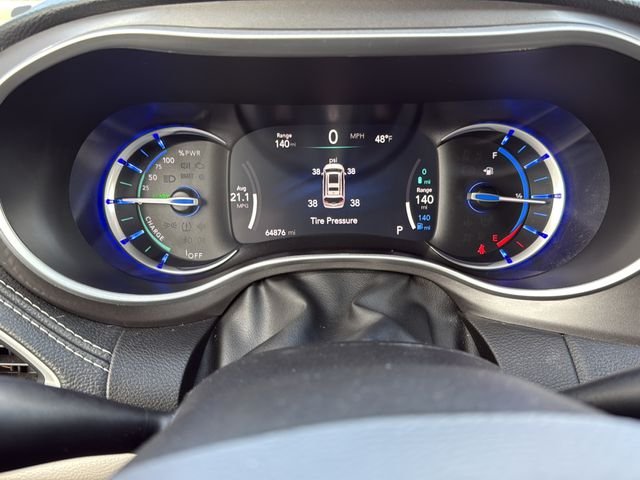 Used 2024 Black Chrysler Select image 24