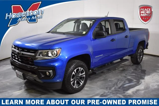 Used 2022 Blue Chevrolet Z71 image 1