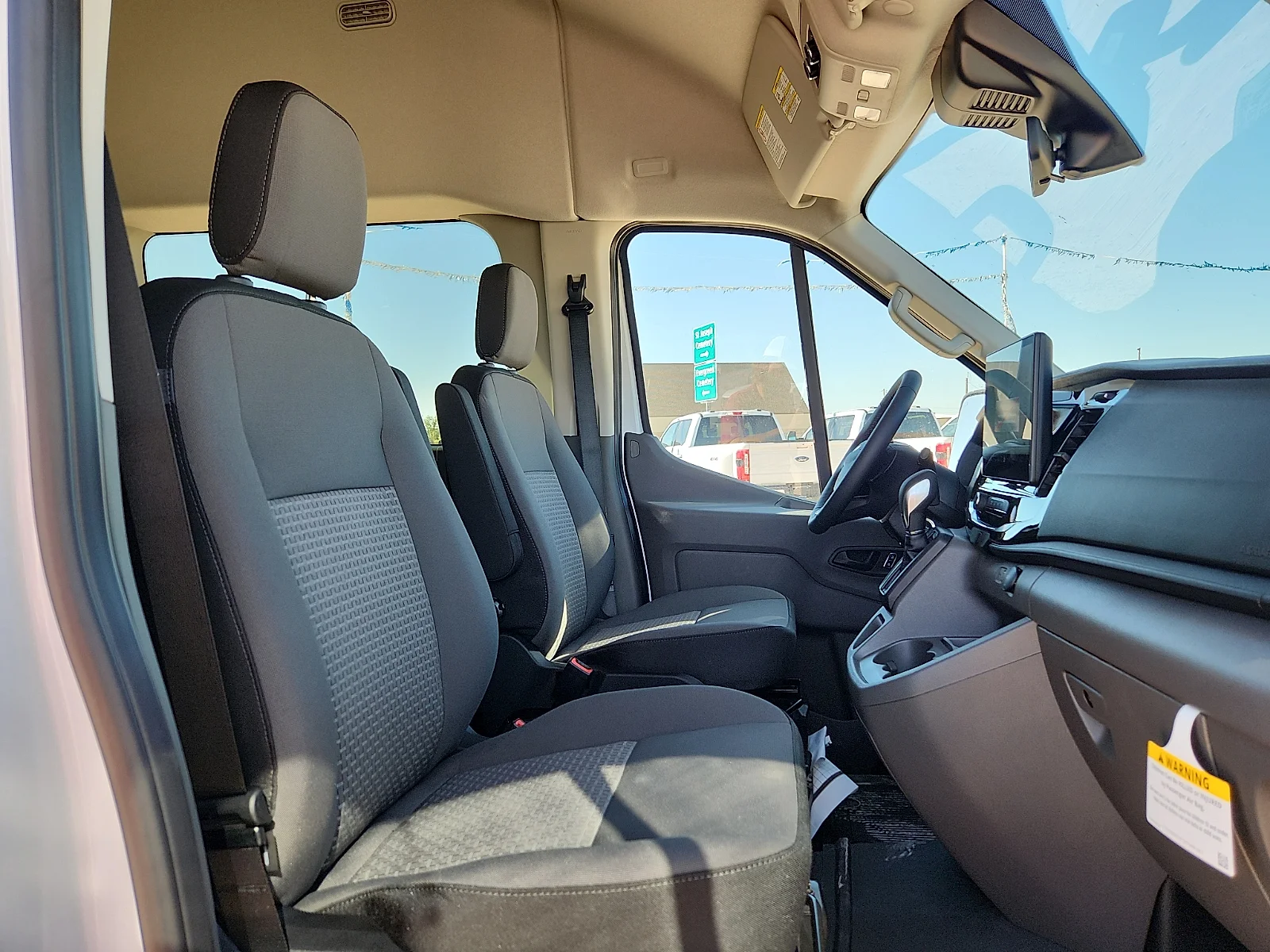 New 2026 Oxford White Ford XLT image 19
