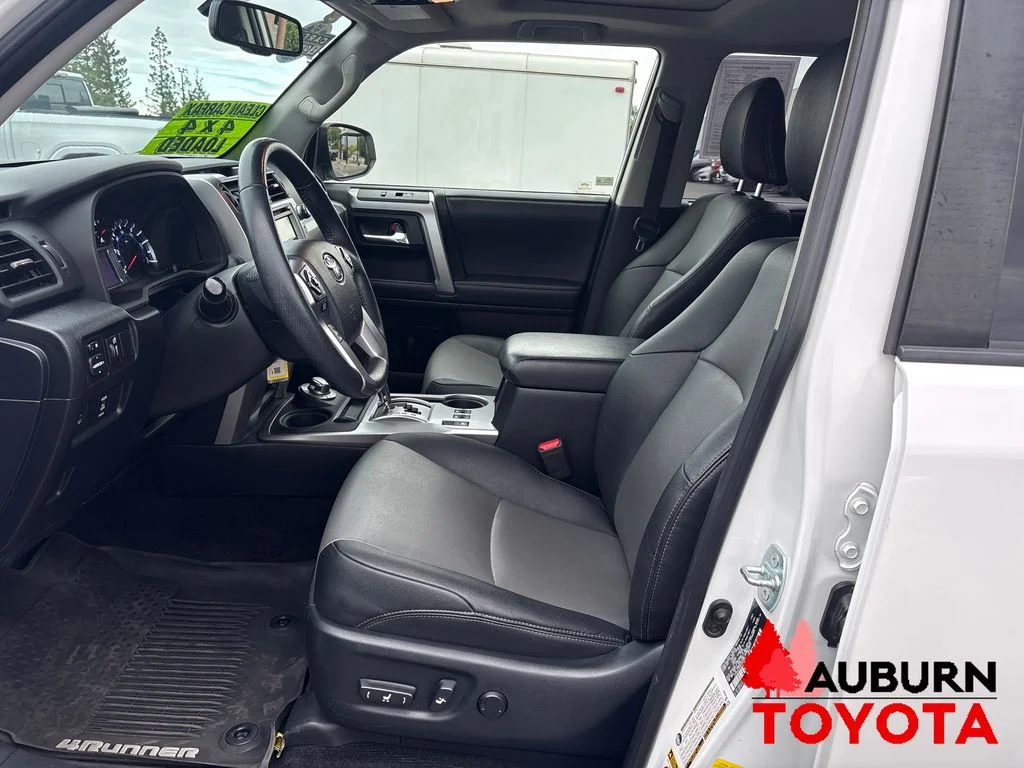 Used 2019 Ice Cap Toyota SR5 Premium image 18