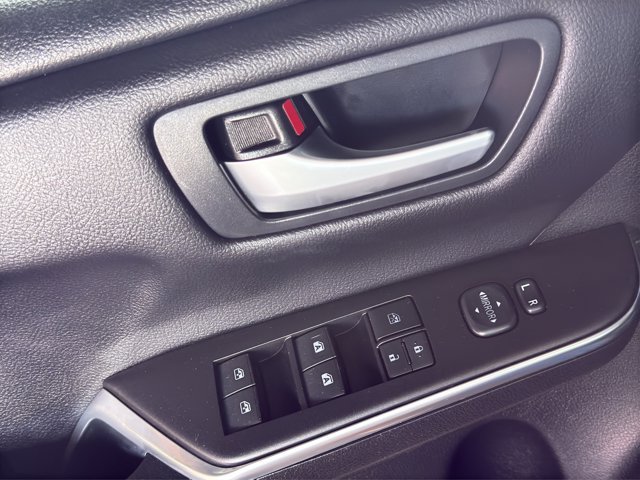 Used 2017 Blue Toyota SE image 13