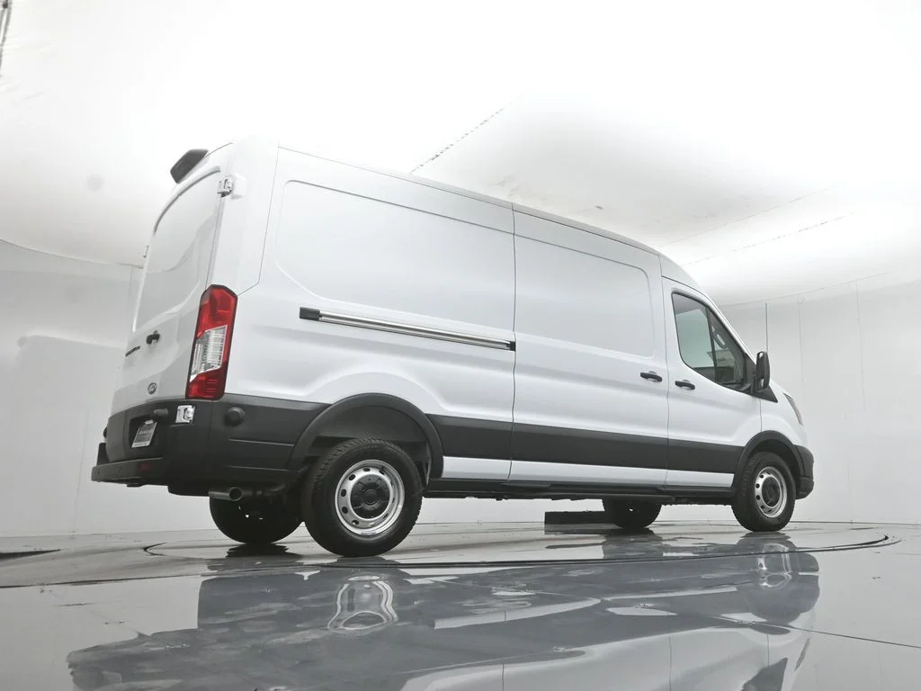 New 2026 Oxford White Ford Base image 46