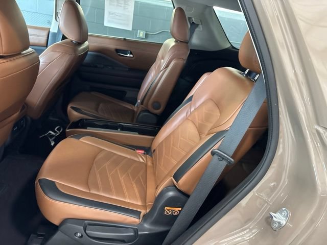 Certified Used 2023 Baja Storm Nissan Platinum image 12
