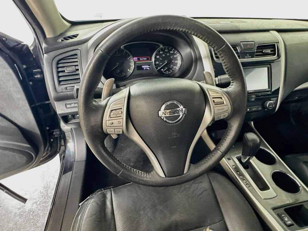 Used 2015 Blue Nissan 3.5 SL image 11