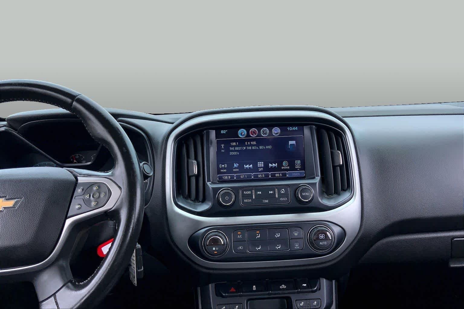 Used 2016 Cyber Gray Metallic Chevrolet 4WD LT image 7