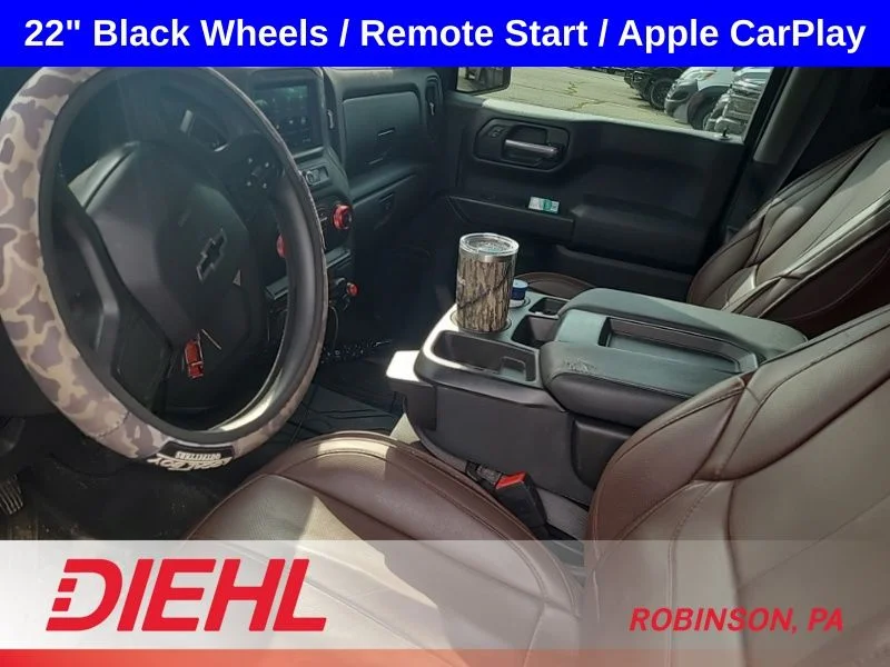 Used 2019 Red Chevrolet Custom image 12