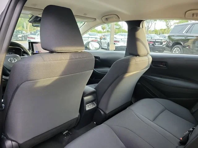 2023 Toyota Corolla LE - Photo 9