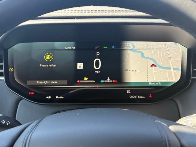 New 2026 Ostuni Pearl White Land Rover Dynamic SE image 17