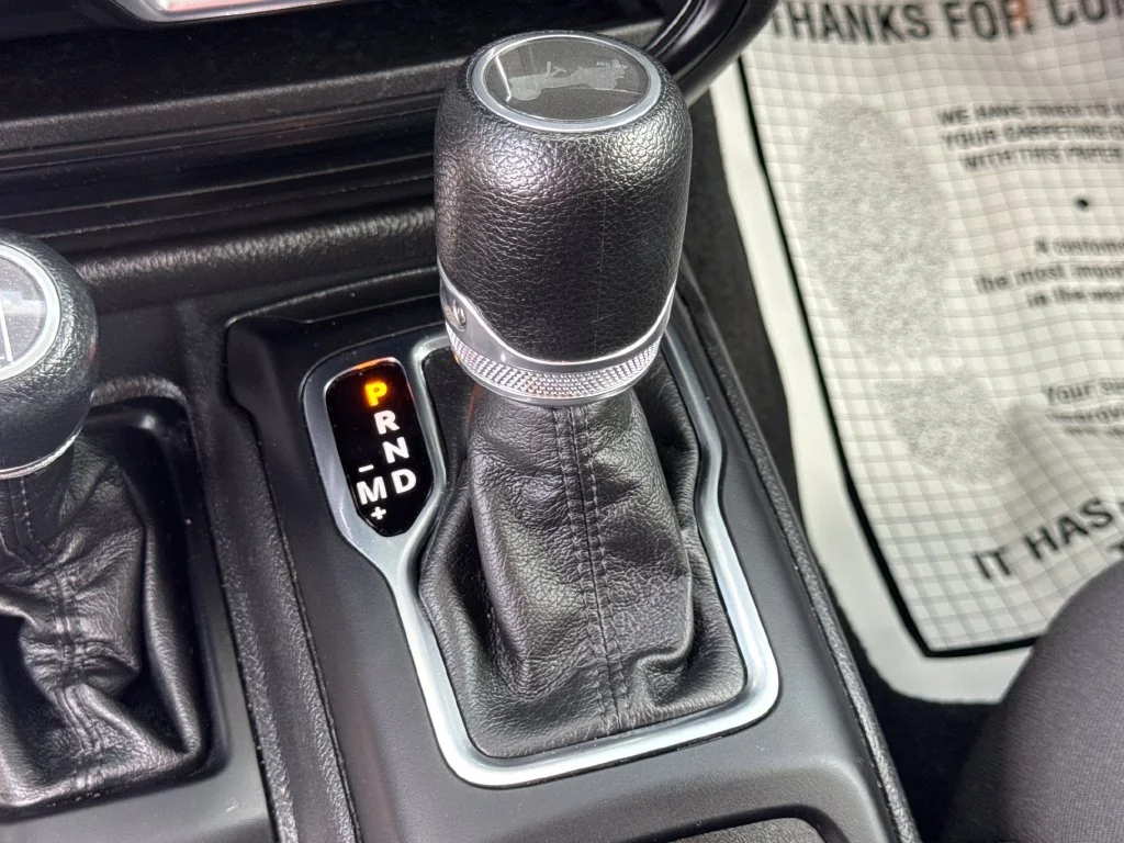 Used 2023 White Jeep Sport image 43