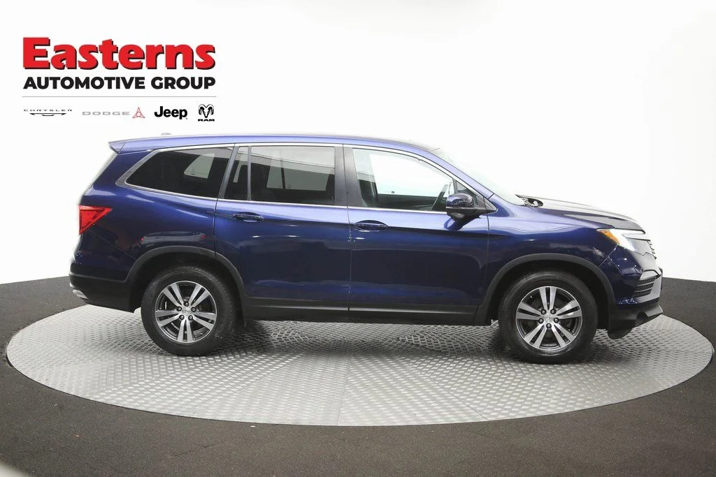 Used 2017 Blue Honda EX-L image 45