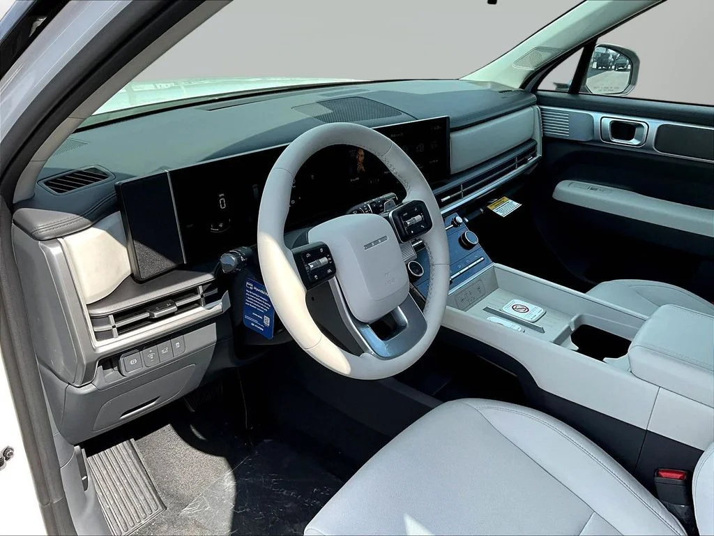 New 2026 White Hyundai SE image 7