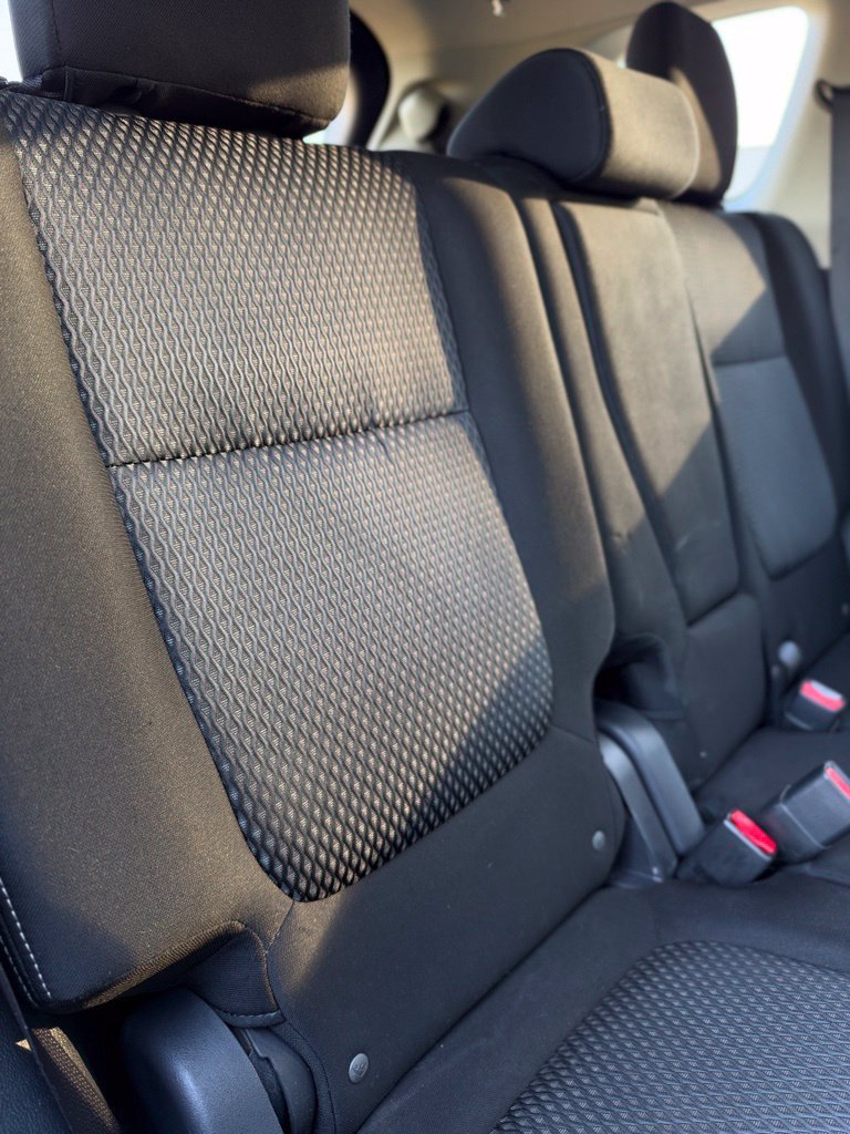 Used 2016 Mercury Gray Metallic Mitsubishi SE image 33
