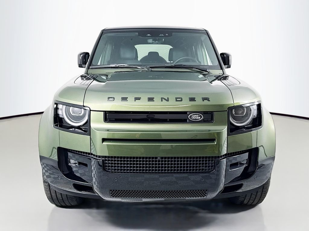 New 2026 Woolstone Green Land Rover X-Dynamic SE image 6