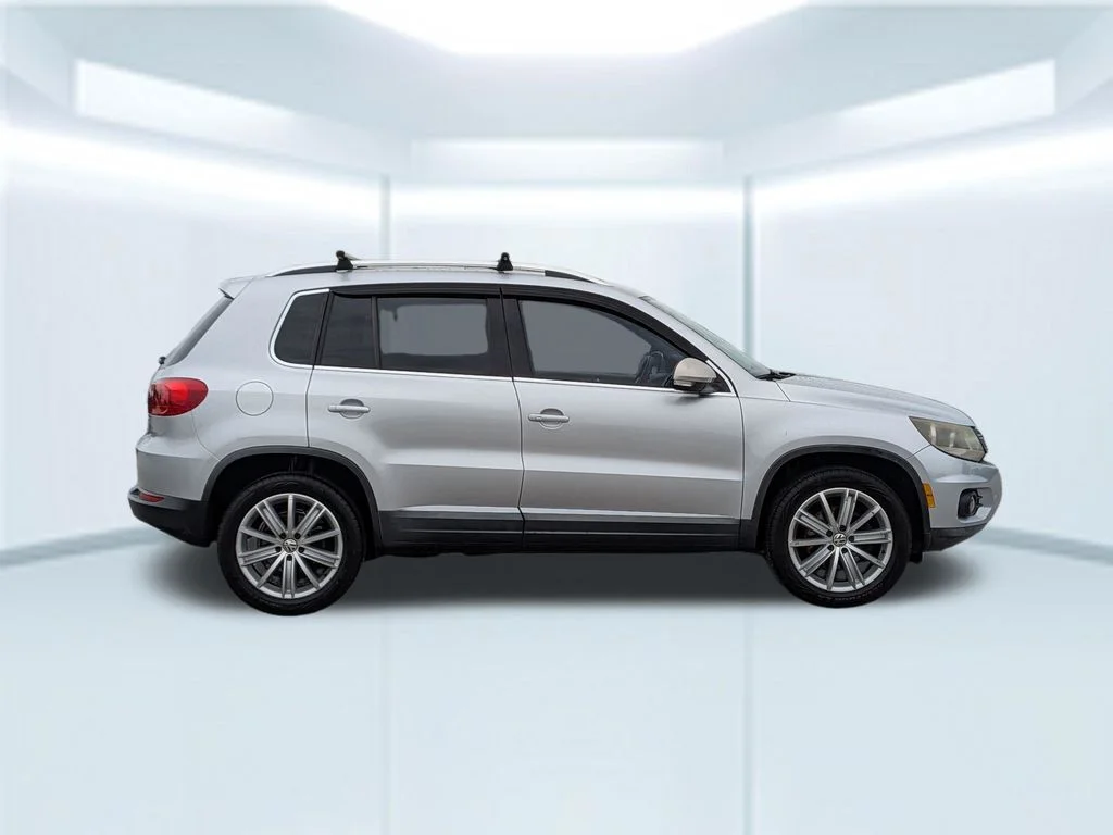 Used 2015 Silver Volkswagen SEL image 7