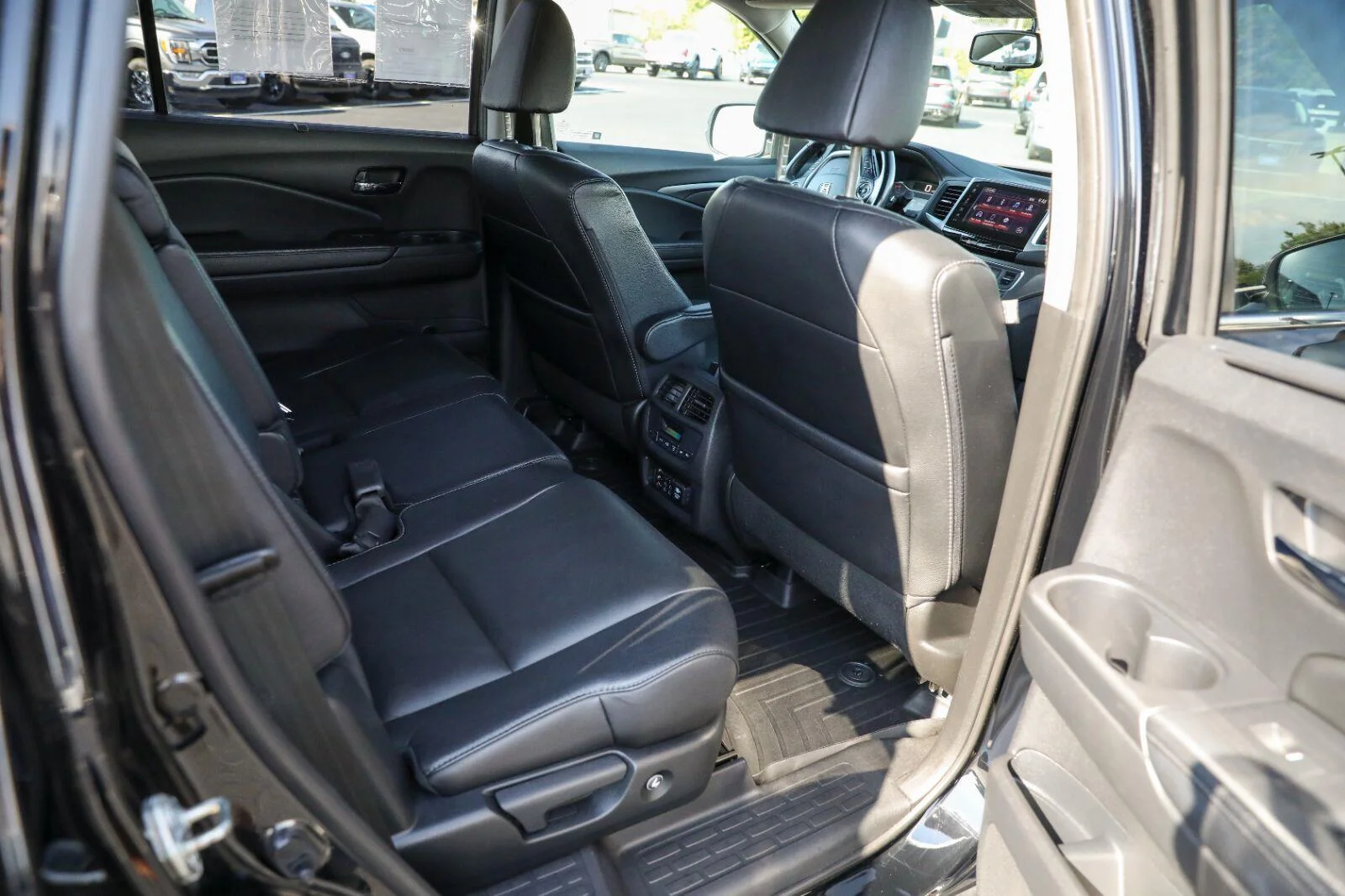 Used 2017 Crystal Black Pearl Honda EX-L image 39