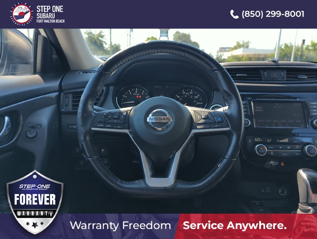 Used 2020 White Nissan SV image 17
