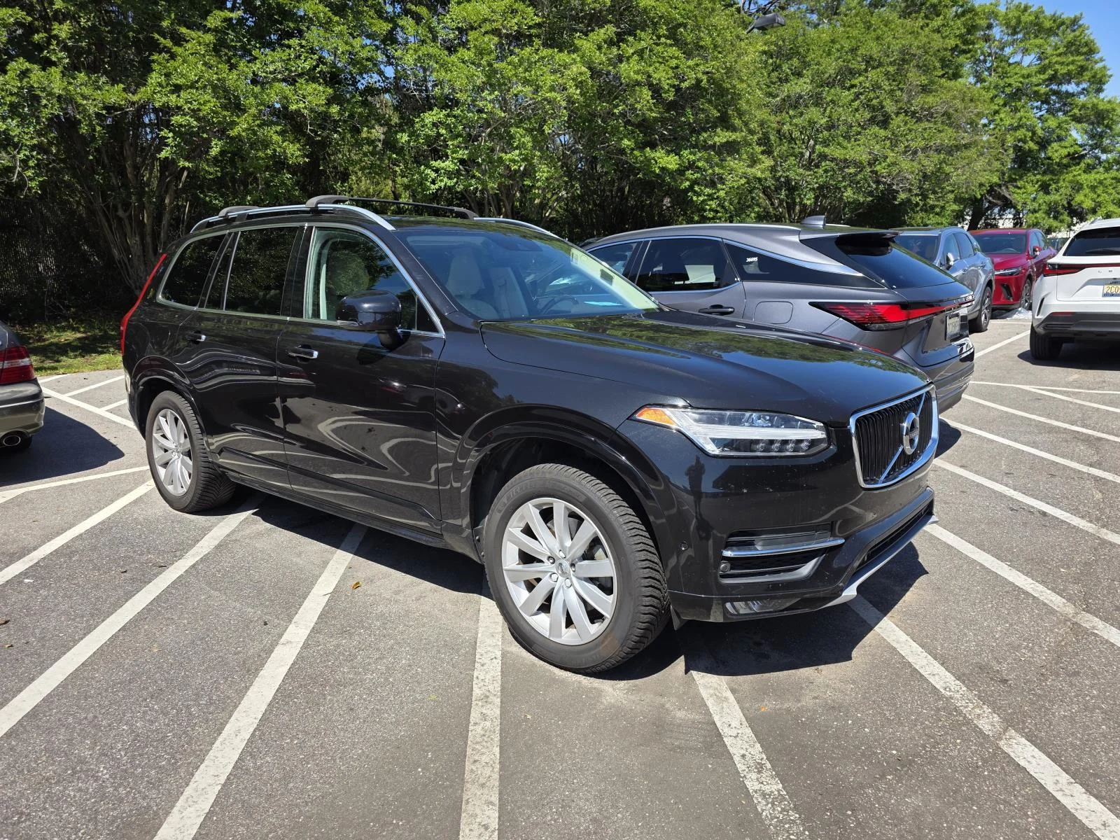 2017 Volvo XC90 Momentum