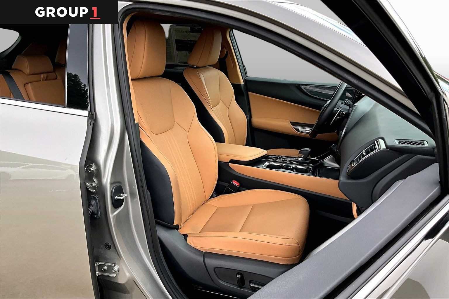 Used 2025 Atomic Silver Lexus Premium image 8