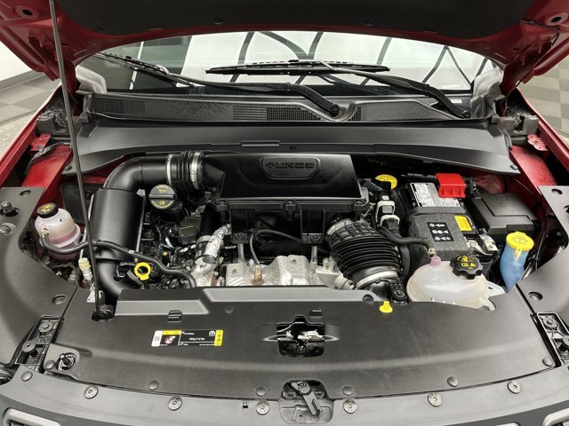 Used 2025 Red Hot Pearlcoat Jeep Trailhawk image 25