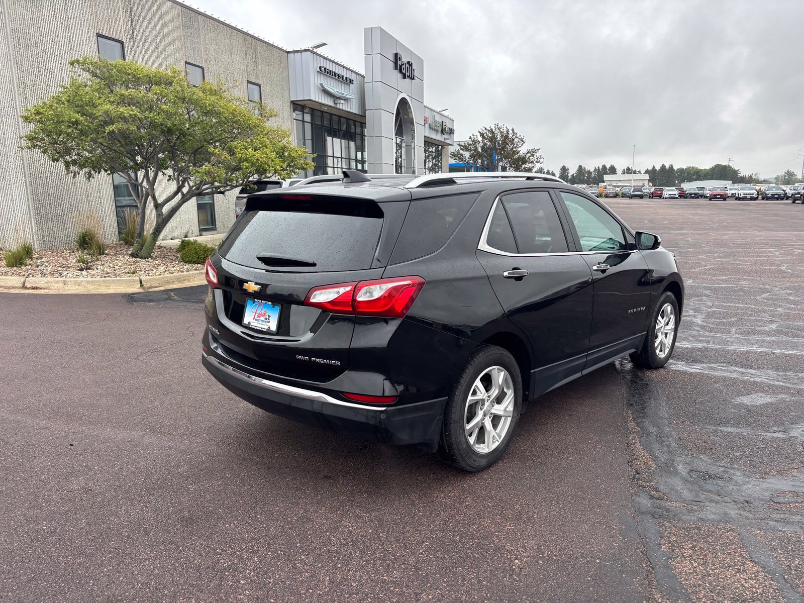 Used 2020 Chevrolet Equinox Premier with VIN 2GNAXXEV8L6110116 for sale in Rock Rapids, IA