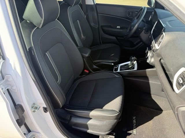 Certified Used 2024 Lunar White Hyundai Limited image 32